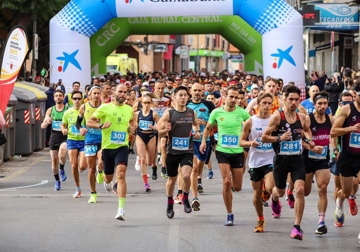 Medio millar de corredores contra el cáncer en Cabezo de Torres La Verdad